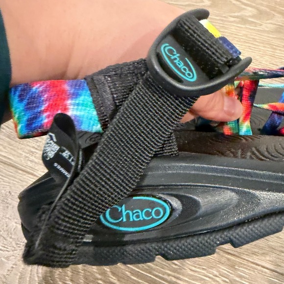 Chaco Z/Volv X2 Sandals Womens 7 Multicolor Rainbow Tie Dye Outdoor NWOT - Picture 2 of 4